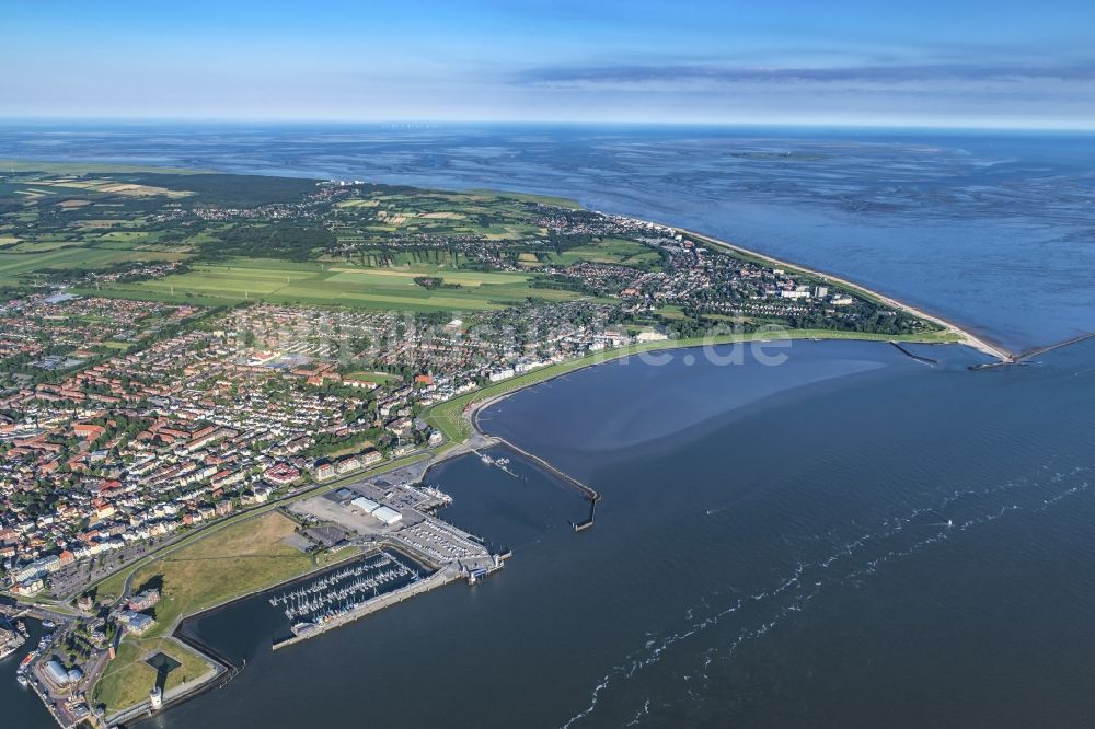 Cuxhaven von oben - Stadtteilansicht der Kurviertel Döse an der Küste der Nordsee am Wattenmeer in Cuxhaven im Bundesland Niedersachsen