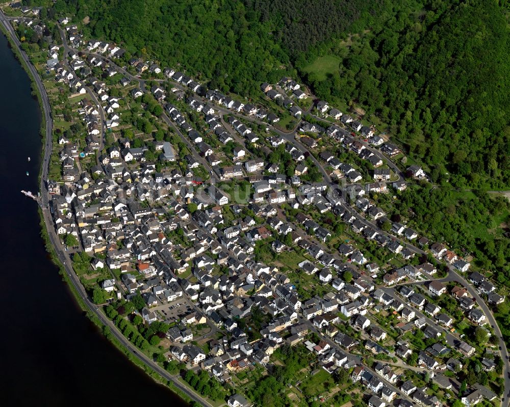 Koblenz aus der Vogelperspektive: Stadtteilansicht von Lay in Koblenz im Bundesland Rheinland-Pfalz