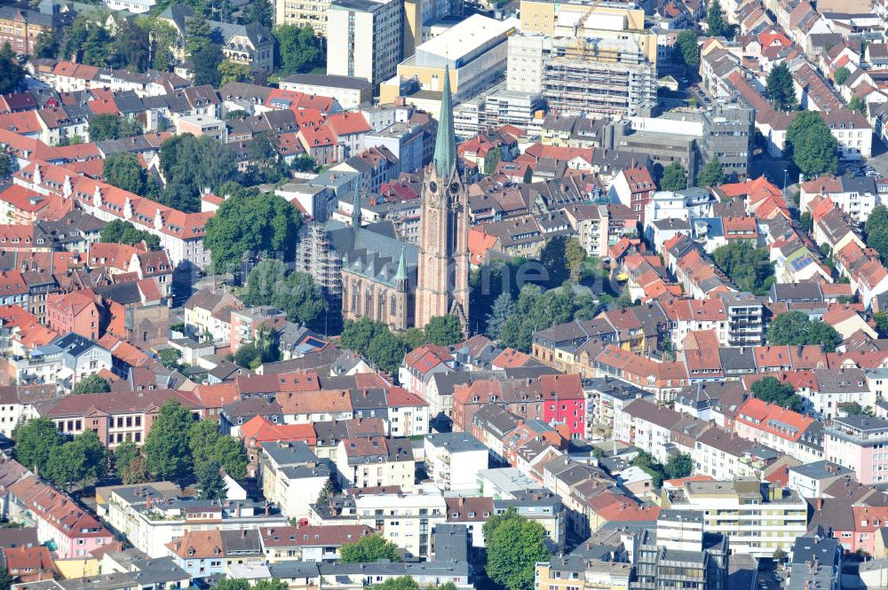 Luftaufnahme Kaiserslautern - Stadtteilansicht mit Marienkirche in Kaiserslautern