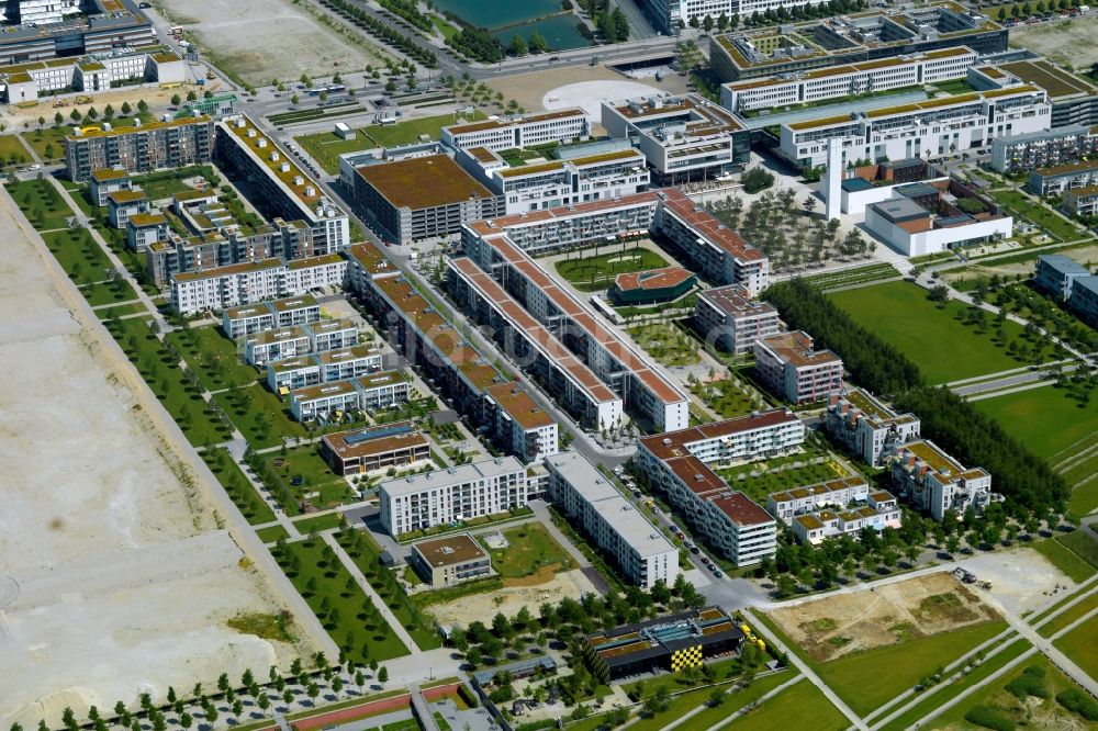 München von oben - Stadtteilansicht der Messestadt Riem in München im Bundesland Bayern