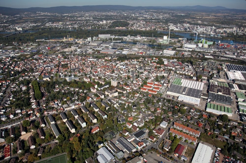 Mainz von oben - Stadtteilansicht von Mombach in Mainz im Bundesland Rheinland-Pfalz