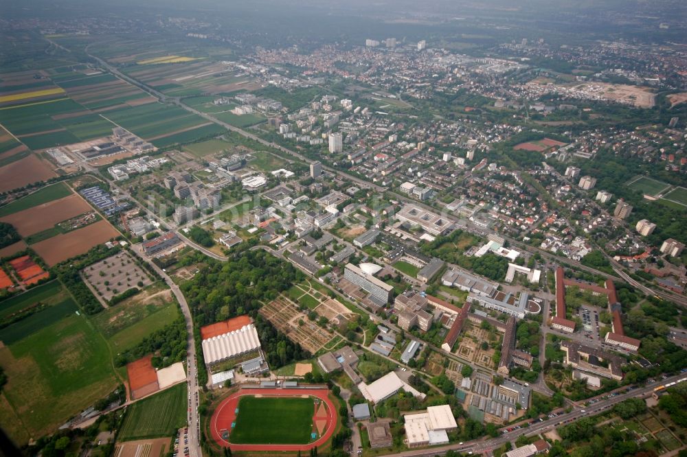 Mainz von oben - Stadtteilansicht von Oberstadt in Mainz im Bundesland Rheinland-Pfalz