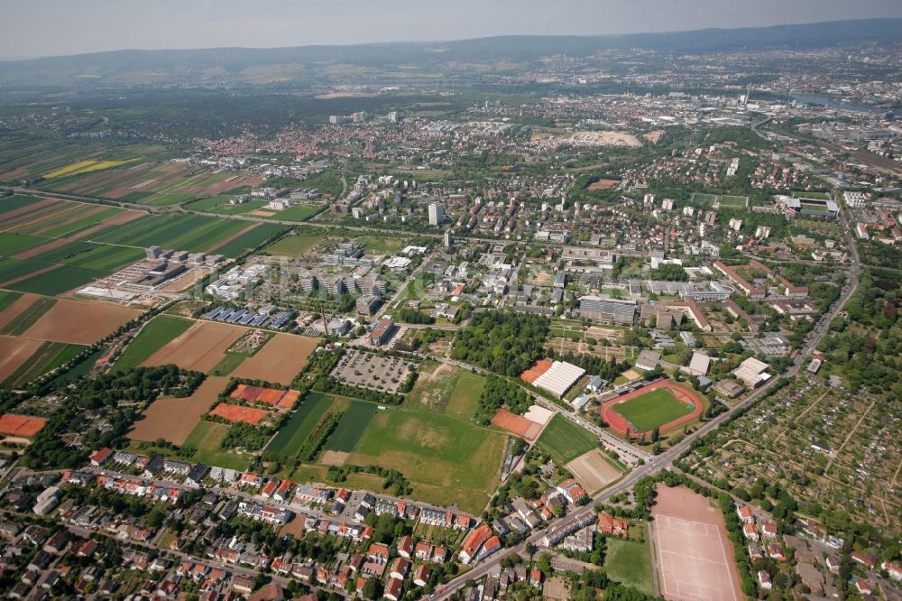 Mainz aus der Vogelperspektive: Stadtteilansicht von Oberstadt in Mainz im Bundesland Rheinland-Pfalz