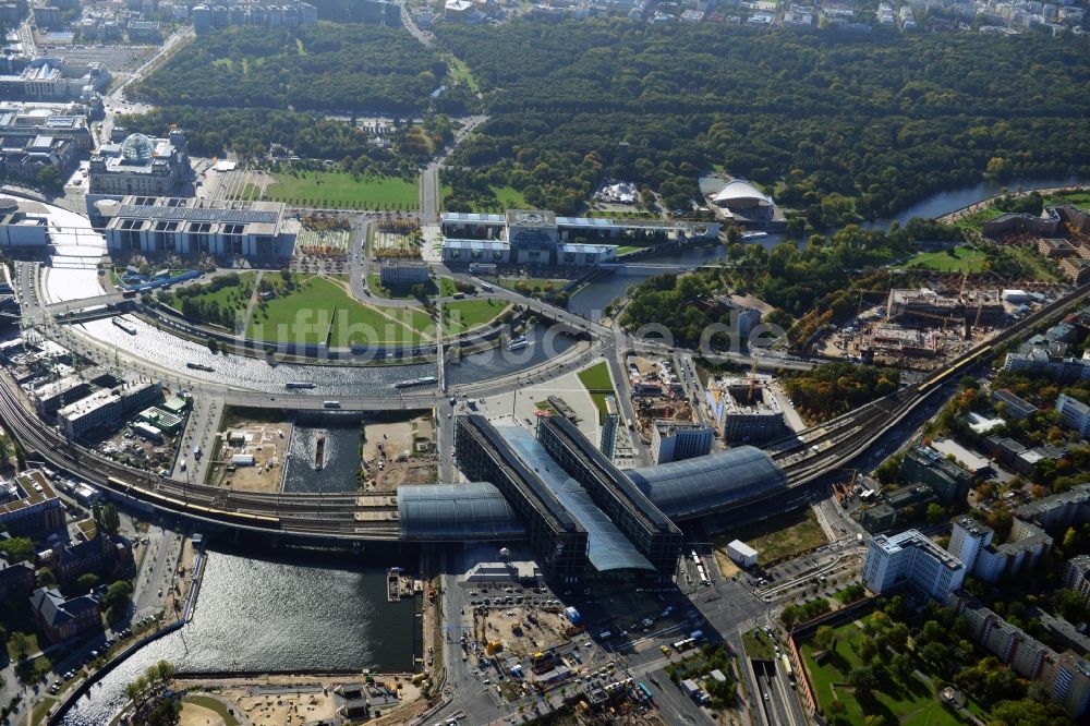 Luftbild Berlin-Moabit - Stadtteilansicht Regierungsviertel am Hauptbahnhof in Berlin Moabit und Tiergarten