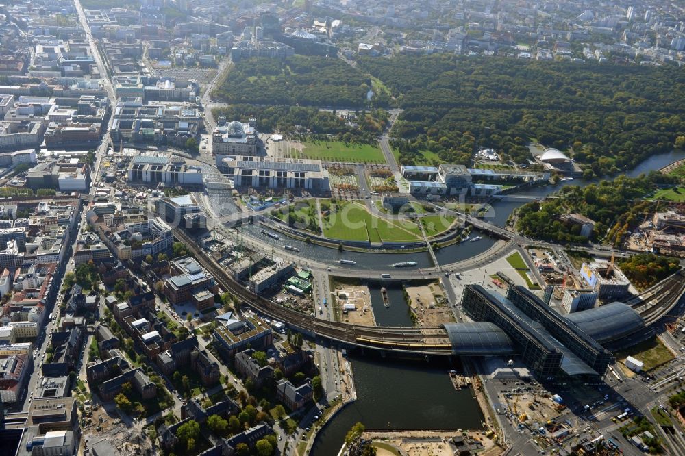 Berlin-Moabit von oben - Stadtteilansicht Regierungsviertel am Hauptbahnhof in Berlin Moabit und Tiergarten