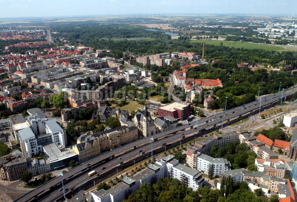 Luftbild Halle ( Saale ) - Stadtteilansicht an der Schnellstraße Waisenhausmauer in Halle ( Saale ) im Bundesland Sachsen-Anhalt