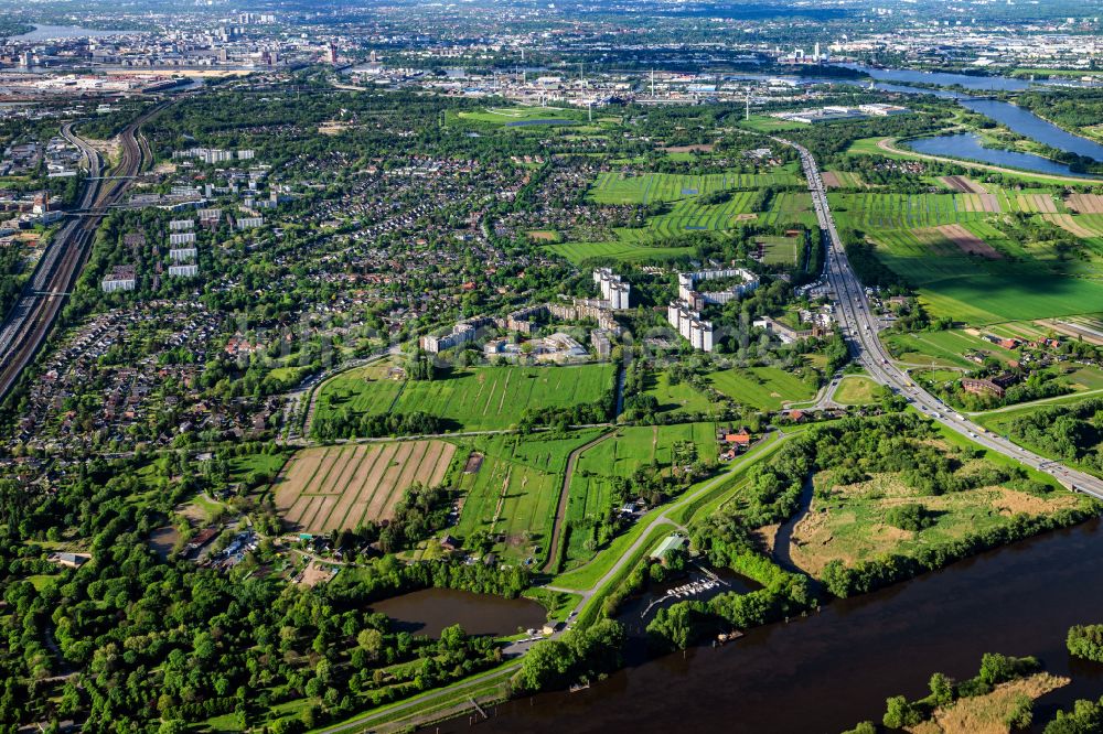 Hamburg von oben - Stadtteilansicht von Stillhorn an der Autobahn A1 im Süden von Hamburg