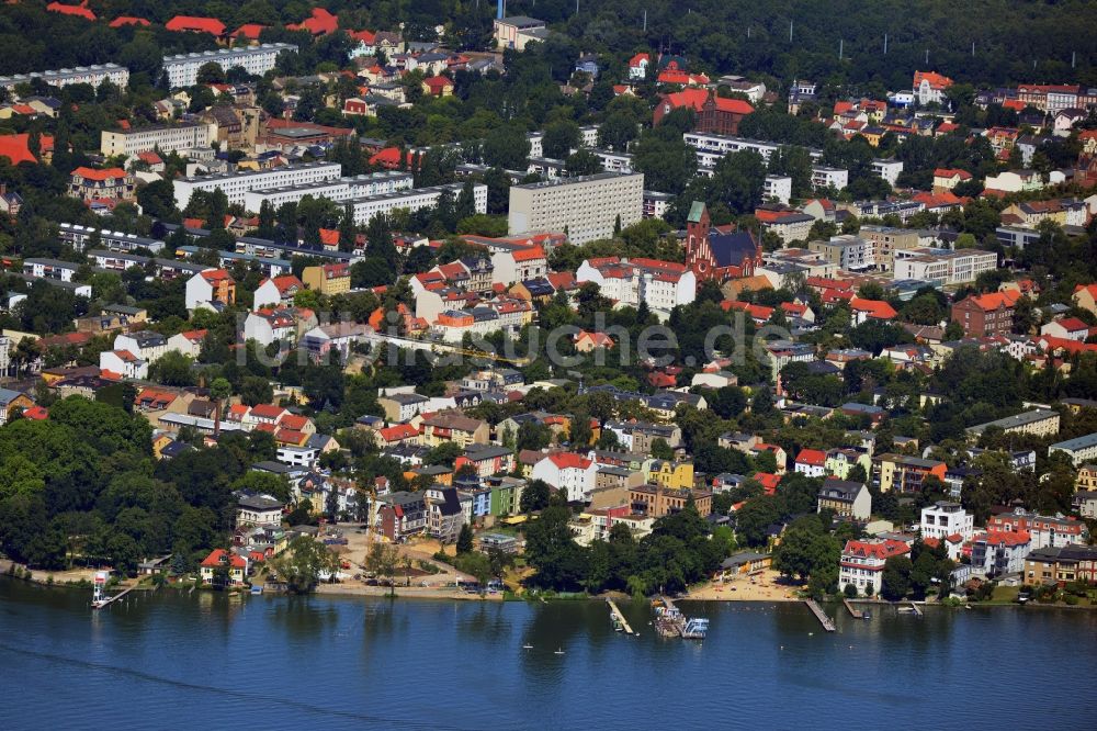 Luftbild Berlin - Stadtteilansicht der Straßen am Mäggelseedamm am Ufer des Müggelsee in Berlin Friedrichshagen