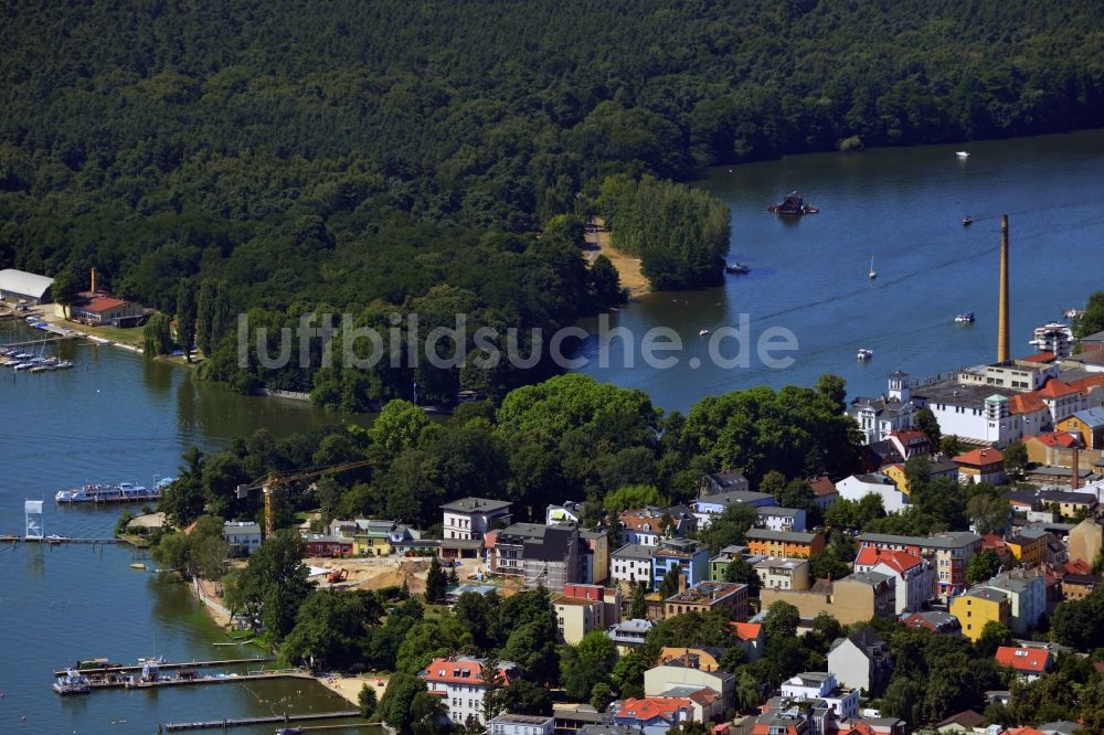 Luftaufnahme Berlin - Stadtteilansicht der Straßen am Mäggelseedamm am Ufer des Müggelsee in Berlin Friedrichshagen