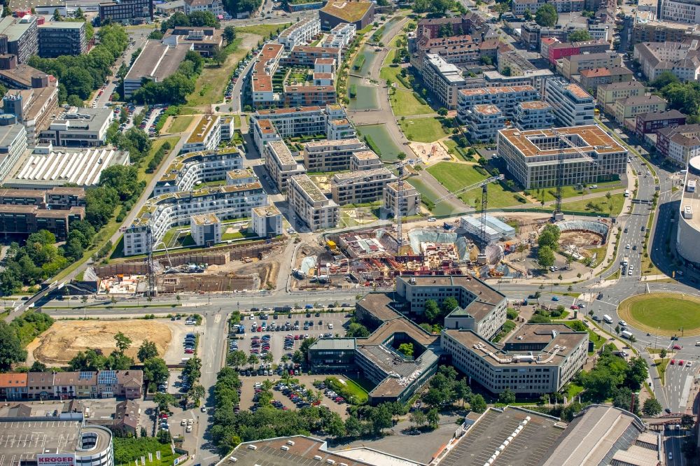 Luftbild Essen - Stadtteilansicht des Uni-Viertels mit der Baustelle der Unternehmenszentrale der Funke Mediengruppe am Berliner Platz in Essen im Bundesland Nordrhein-Westfalen