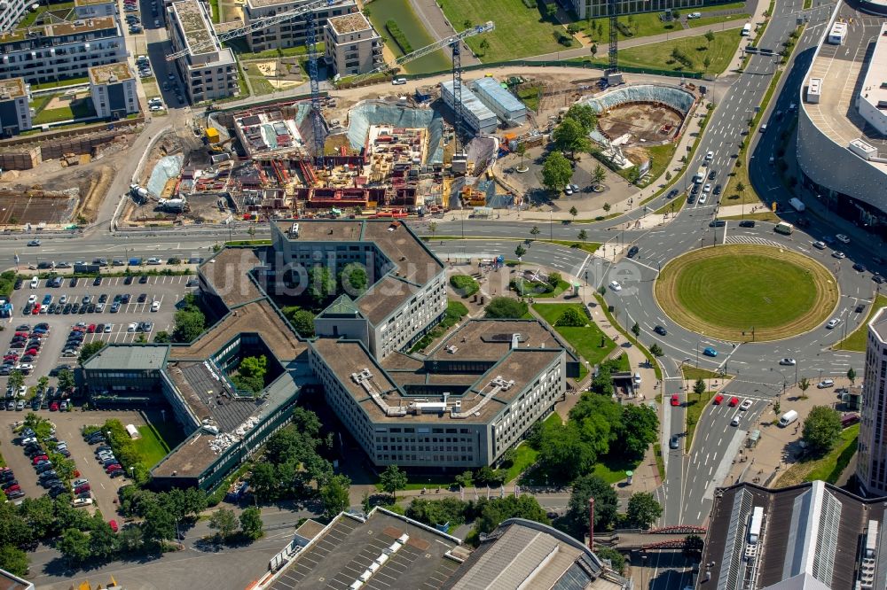 Luftbild Essen - Stadtteilansicht des Uni-Viertels mit der Baustelle der Unternehmenszentrale der Funke Mediengruppe am Berliner Platz in Essen im Bundesland Nordrhein-Westfalen