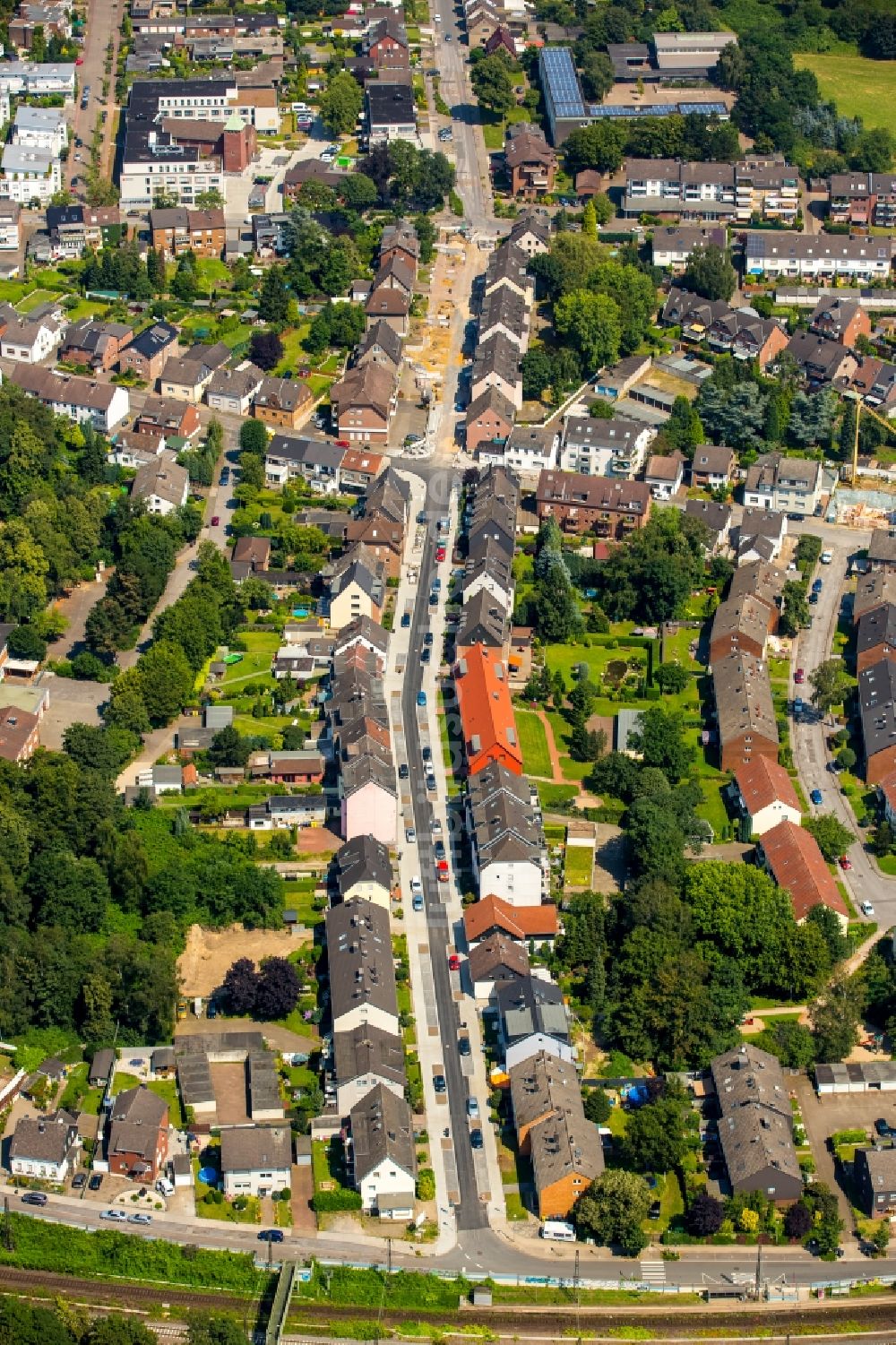 Bottrop aus der Vogelperspektive: Stadtteilansicht von Vonderort und Baustelle zum Straßenausbau Am Quellenbusch in Bottrop im Bundesland Nordrhein-Westfalen