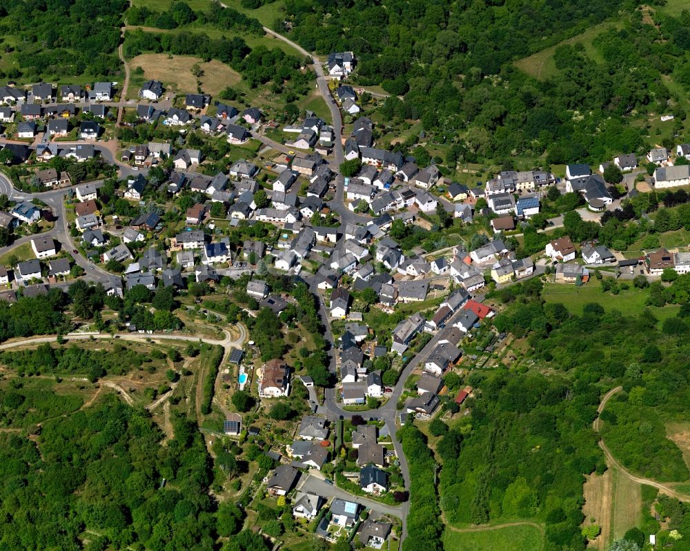 Luftaufnahme Boppard - Stadtteilansicht von Weiler in Boppard im Bundesland Rheinland-Pfalz