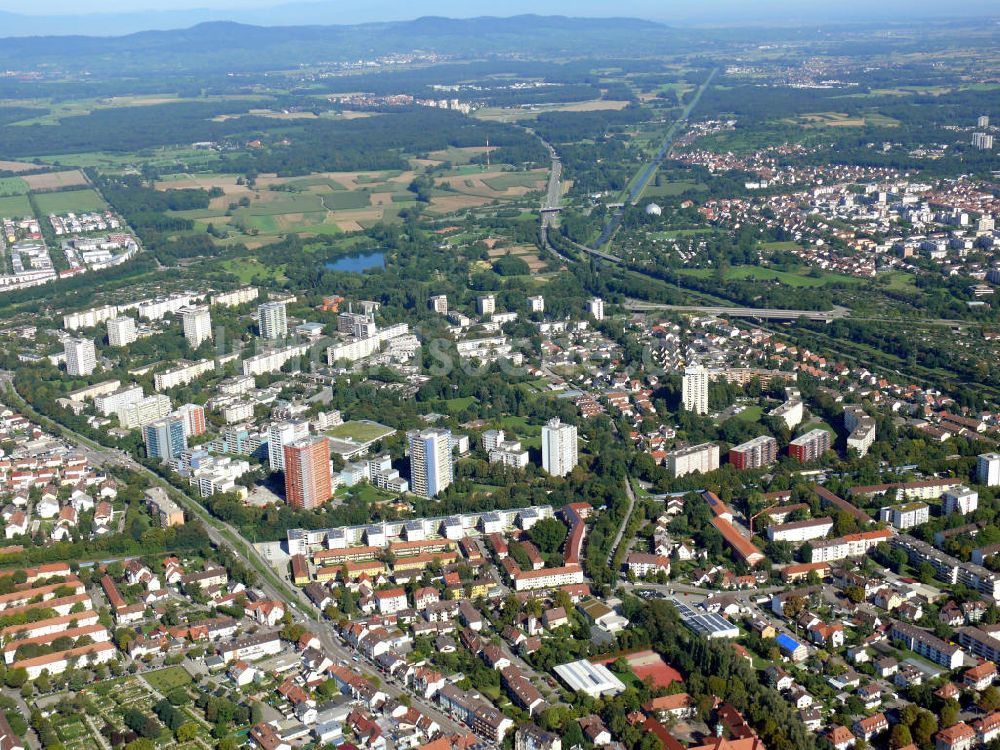 Freiburg im Breisgau OT Weingarten aus der Vogelperspektive: Stadtteilansicht von Weingarten in Freiburg, Baden-Württemberg