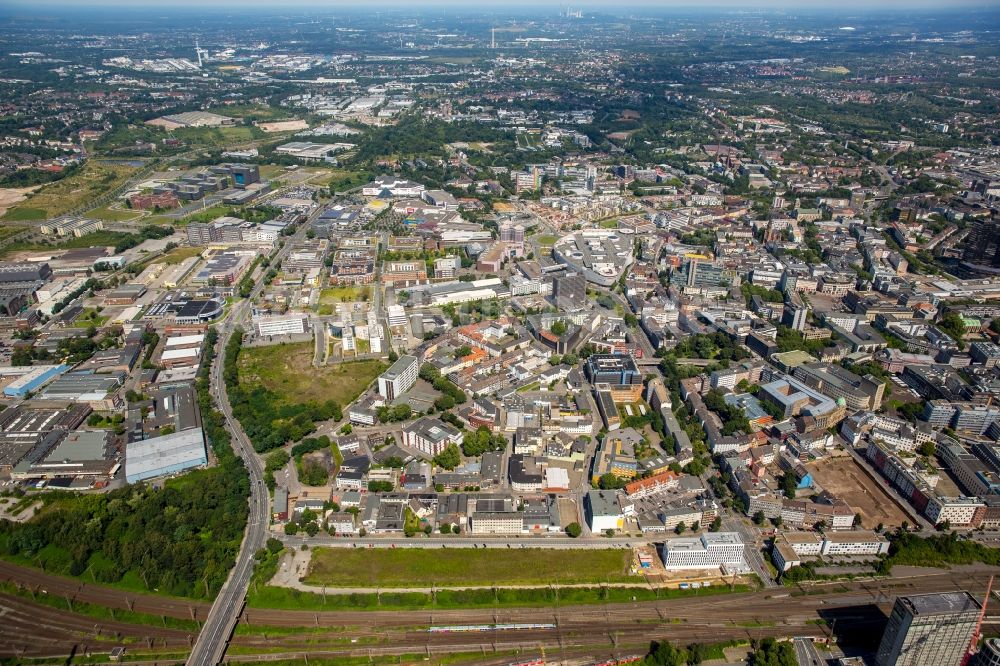 Essen aus der Vogelperspektive: Stadtteilansicht des Westviertels von Essen mit der Brach- und Baufläche Hachestrasse im Bundesland Nordrhein-Westfalen