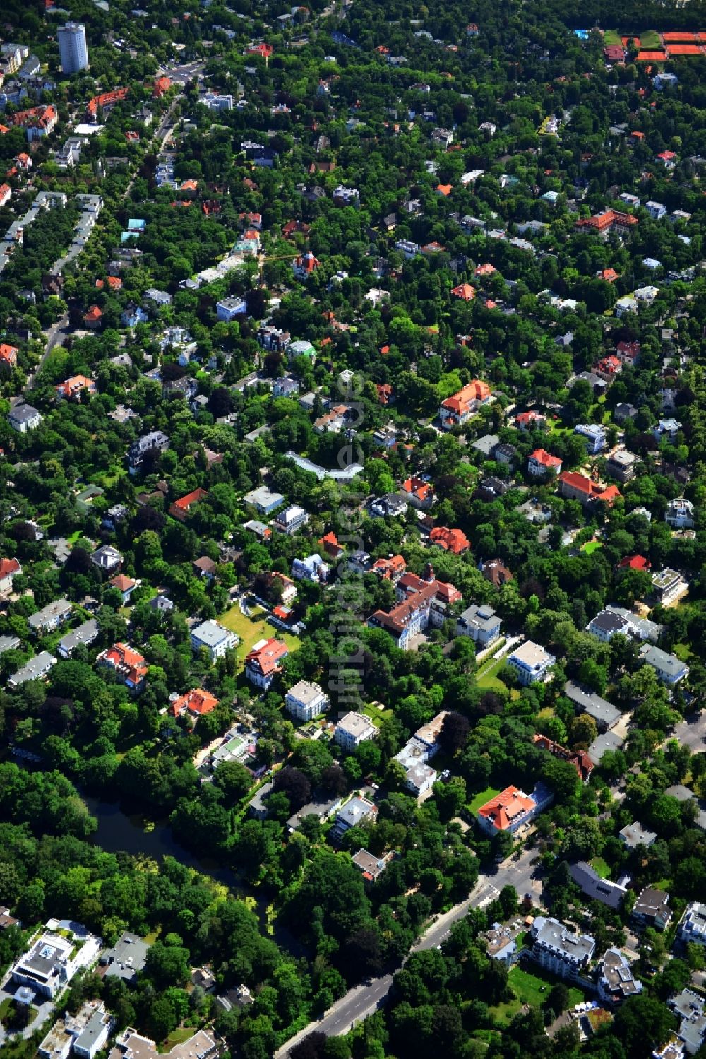 Luftaufnahme Berlin - Stadtteilansicht der Wohngebiete Grunewald und Schmargendorf im Stadtbezirk Charlottenburg-Wilmersdorf von Berlin