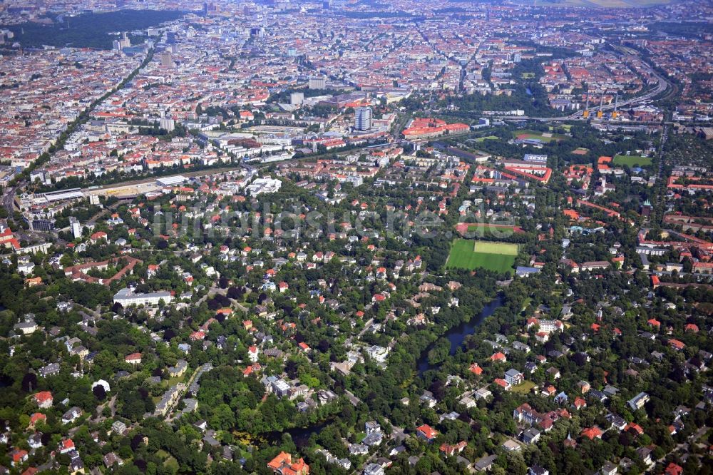 Luftaufnahme Berlin - Stadtteilansicht der Wohngebiete Grunewald und Schmargendorf im Stadtbezirk Charlottenburg-Wilmersdorf von Berlin