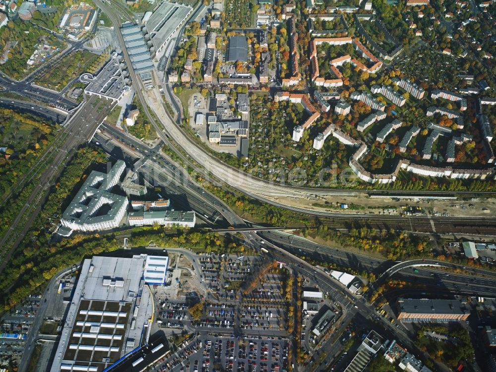 Luftbild Berlin - Stadtteilansicht des Wohngebietes nördlich der Stadtautobahn A100 entlang der Boelckestraße im Bezirk Tempelhof-Schöneberg in Berlin