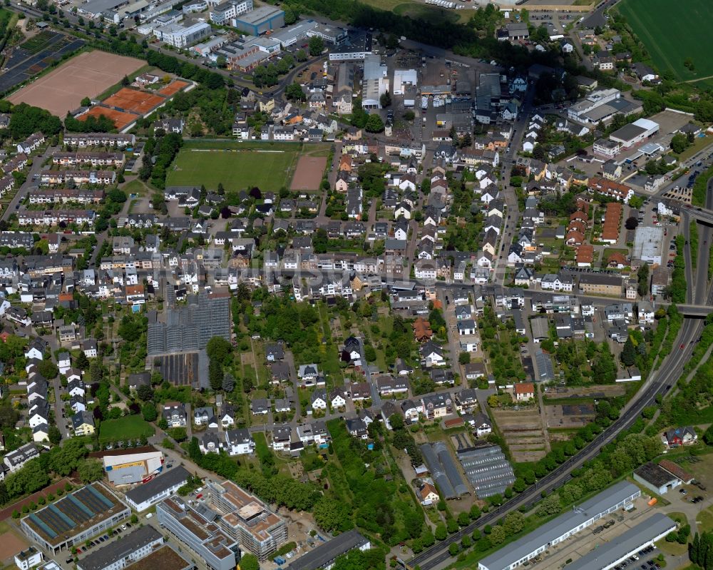 Koblenz von oben - Stadtteilansicht des Zentrums von Metternich in Koblenz im Bundesland Rheinland-Pfalz