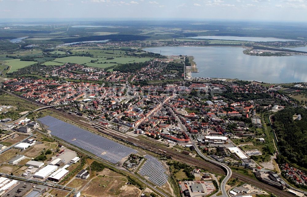 Bitterfeld von oben - Stadtteilübersicht von Bitterfeld in Sachsen-Anhalt