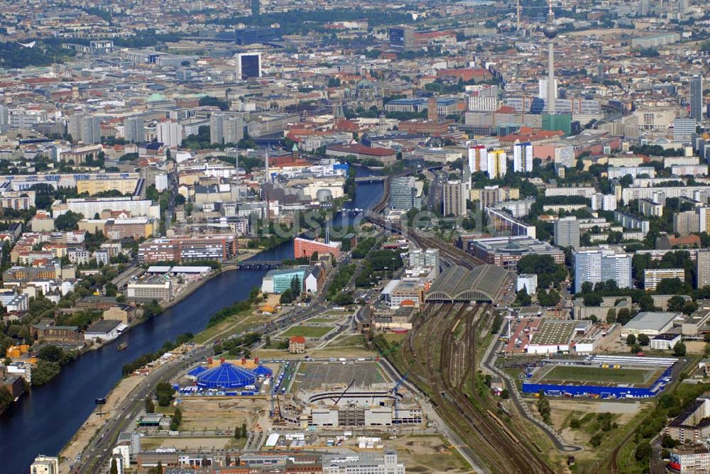 Berlin von oben - Stadtteile Friedrichshain-Kreuzberg an der Spree