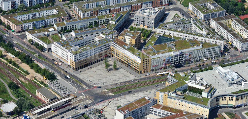 Luftaufnahme Berlin Hellersdorf - Stadtteilzentrum Helle Mitte in Berlin - Hellersdorf