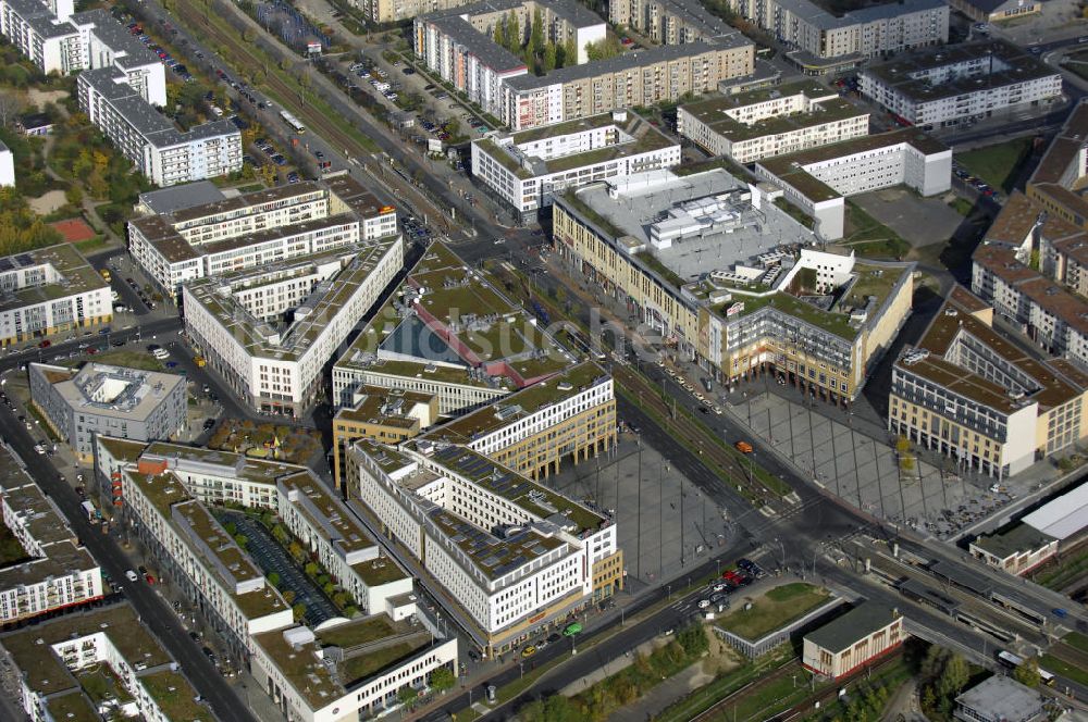 Berlin von oben - Stadtteilzentrum Helle-Mitte in Berlin Hellersdorf