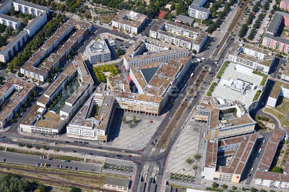 Berlin von oben - Stadtteilzentrum Helle Mitte im Ortsteil Hellersdorf in Berlin, Deutschland