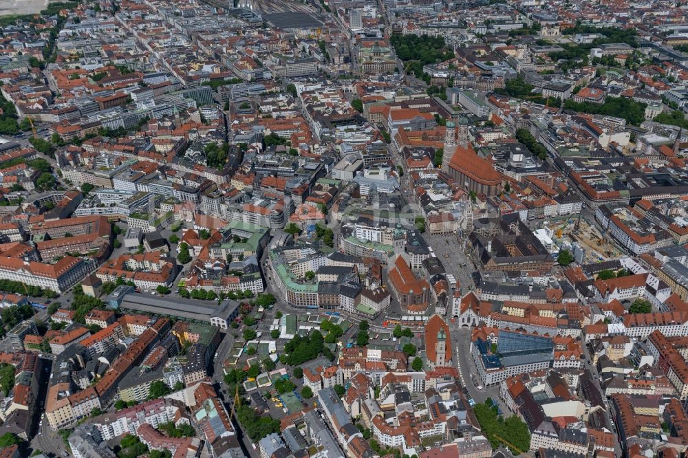 Luftbild München - Stadtzentrum der Altstadt in München im Bundesland Bayern, Deutschland