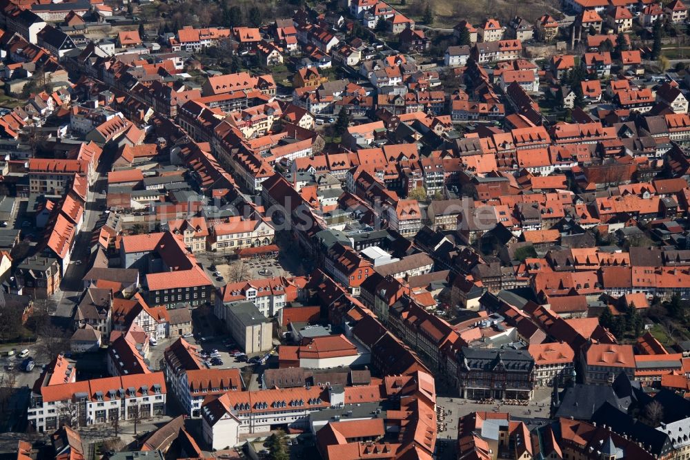 Luftaufnahme Wernigerode - Stadtzentrum mit Altstadt von Wernigerode im Harz im Bundesland Sachsen-Anhalt