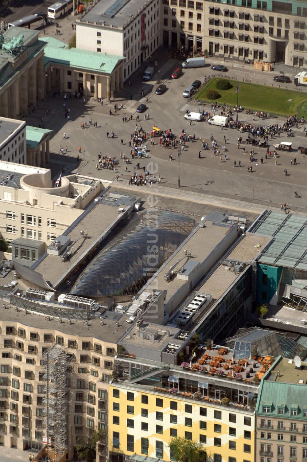 Luftaufnahme Berlin - Stadtzentrum Berlin - Mitte am Brandenburger Tor