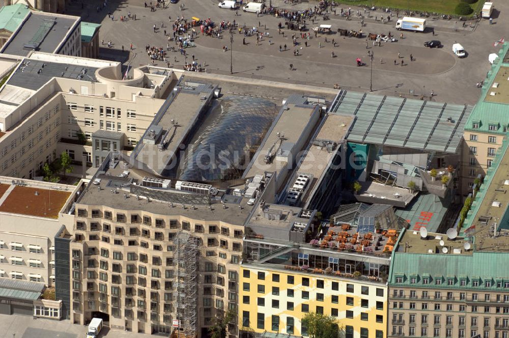 Berlin von oben - Stadtzentrum Berlin - Mitte am Brandenburger Tor