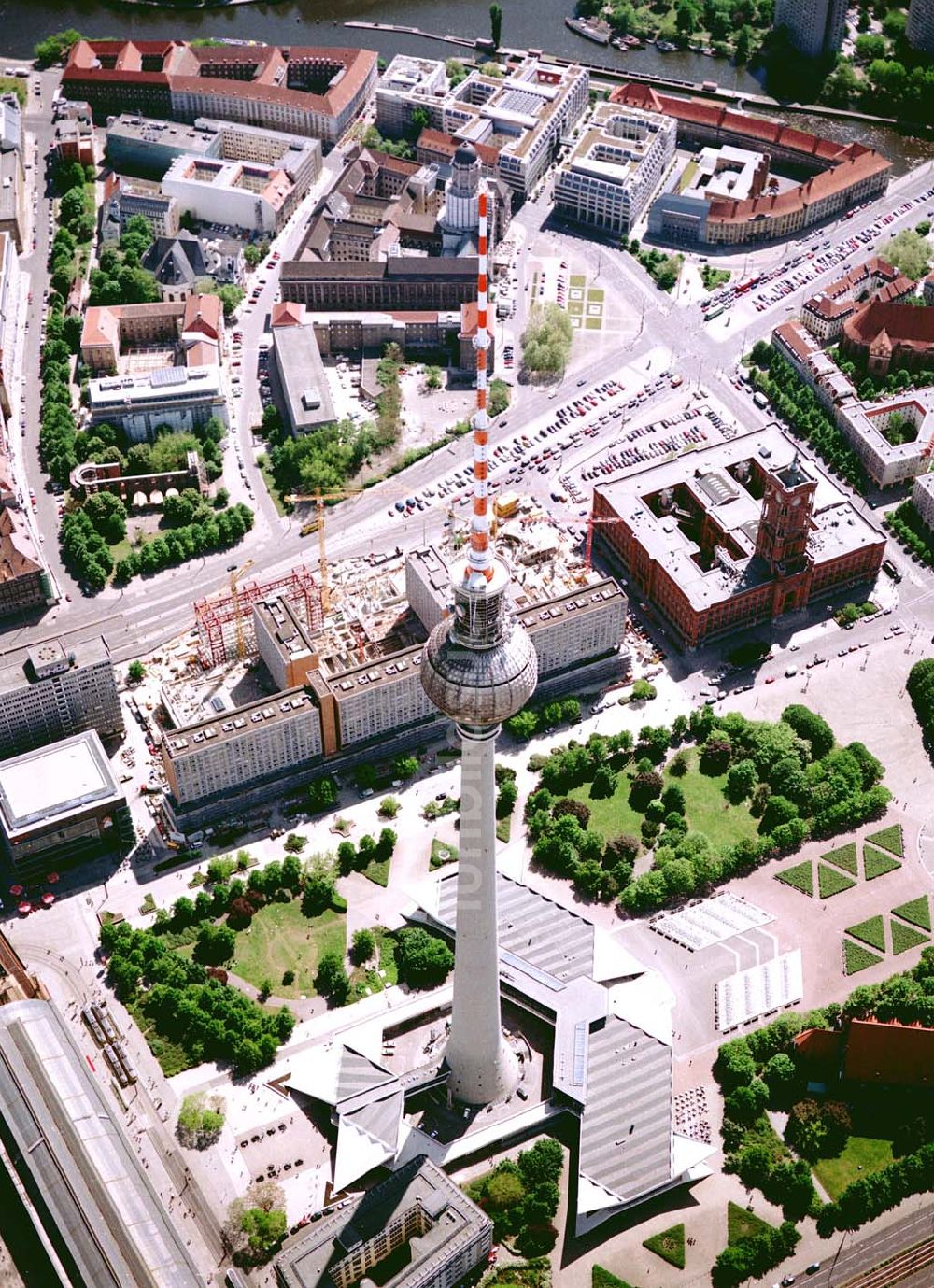 Berlin aus der Vogelperspektive: Stadtzentrum von Berlin - Mitte mit dem Fernsehturm.