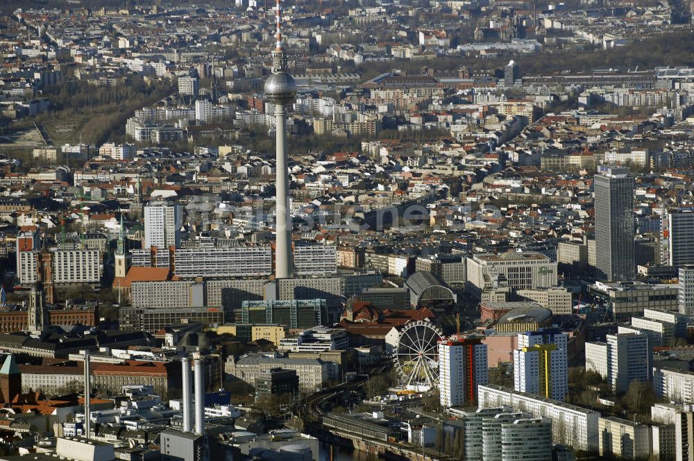 Berlin von oben - Stadtzentrum Berlin - Mitte mit Fernsehturm