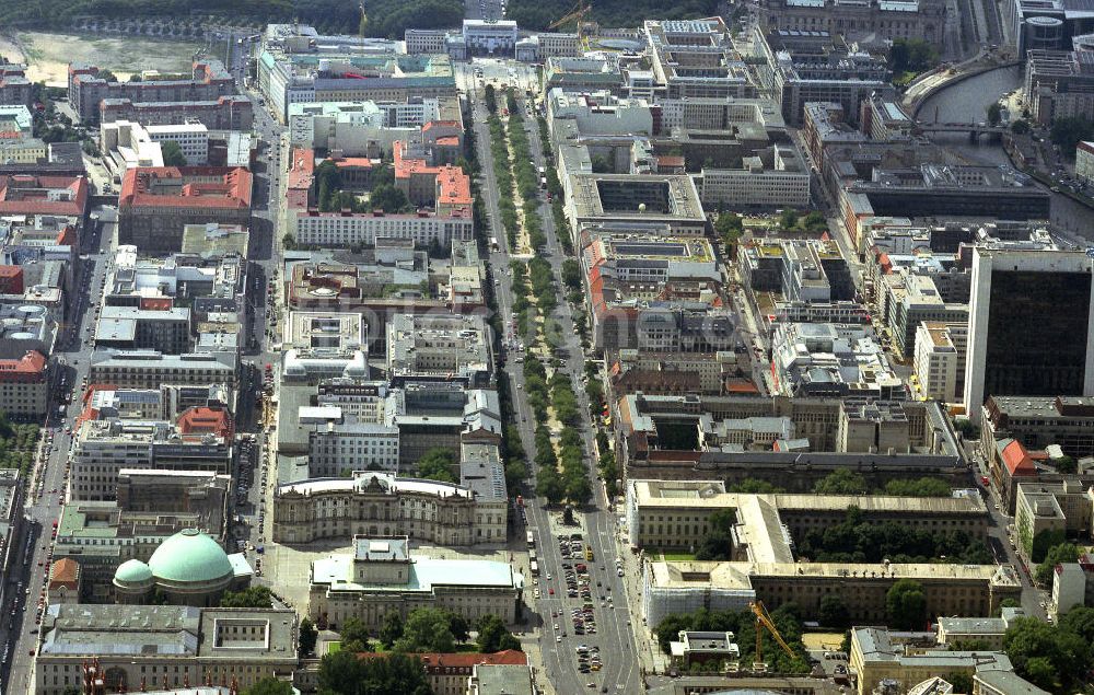 Luftaufnahme Berlin - Stadtzentrum Berlin - Mitte Unter den Linden