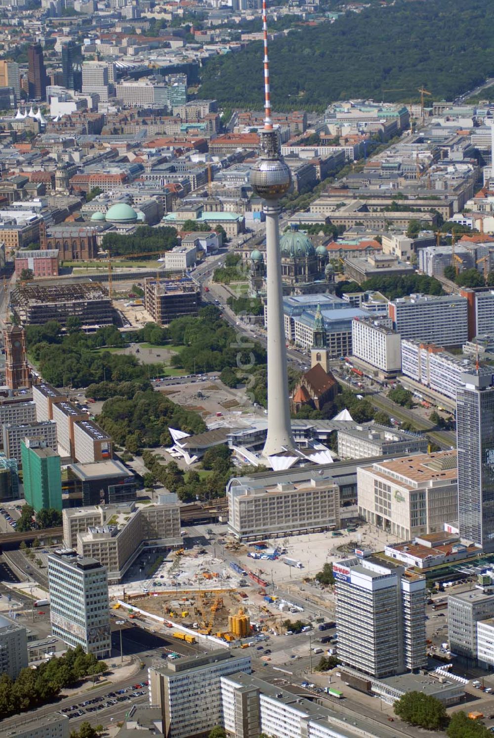 Luftaufnahme Berlin - Stadtzentrum mit dem Berliner Fernsehturm