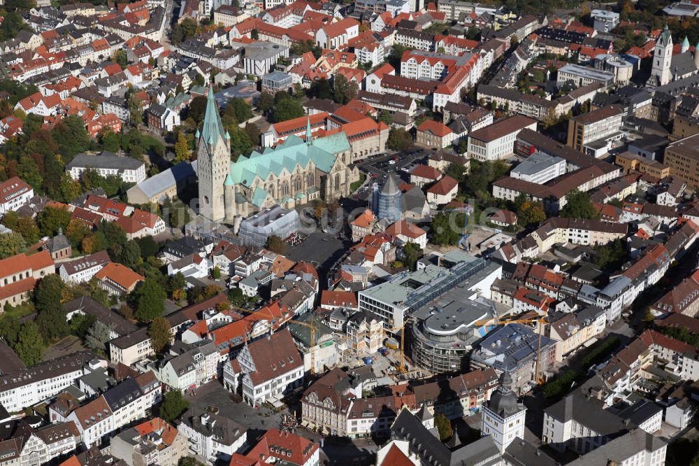 Paderborn aus der Vogelperspektive: Stadtzentrum und Dom Paderborn