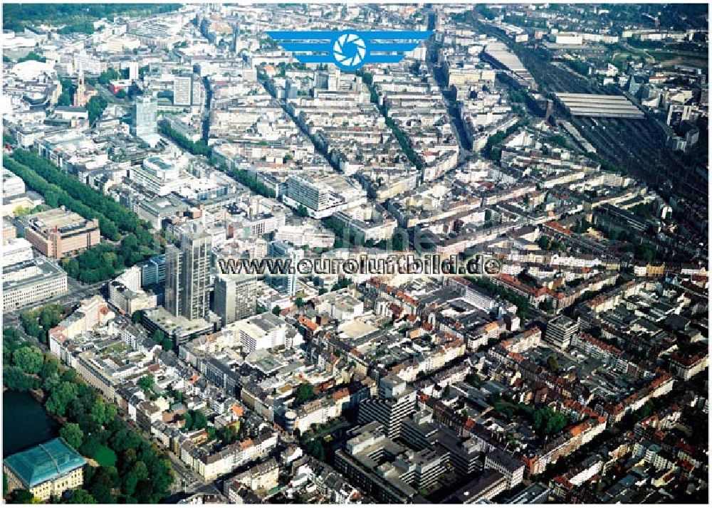 Düsseldorf von oben - Stadtzentrum von Düsseldorf mit Hauptbahnhof