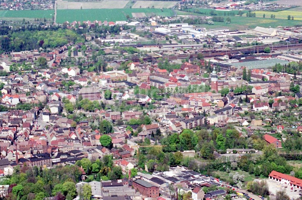 Finsterwalde aus der Vogelperspektive: 04.05.1995 Stadtzentrum Finsterwalde Brandenburg