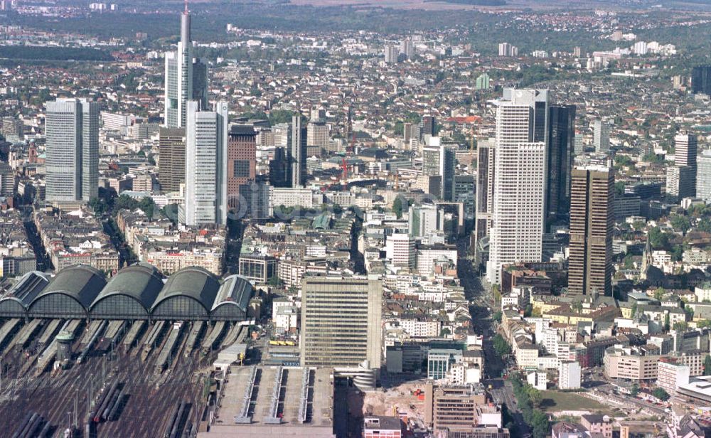 Frankfurt am Main aus der Vogelperspektive: Stadtzentrum Frankfurt / Main