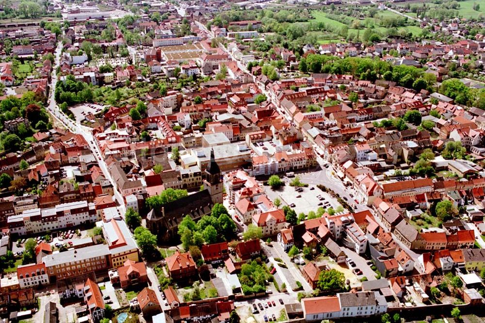 Haldensleben/Sachsen-Anhalt von oben - Stadtzentrum von Haldensleben ind Sachsen-Anhalt. Datum: 05.05.03