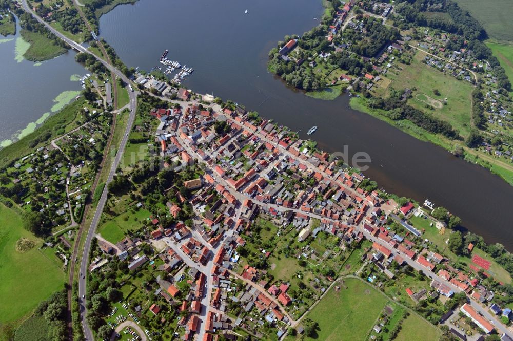 Havelsee aus der Vogelperspektive: Stadtzentrum von Havelsee am Ufer der Havel und am Pritzerber See im Bundesland Brandenburg