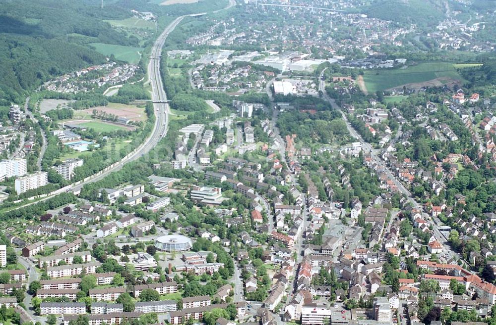 Hohenlimburg / NRW aus der Vogelperspektive: Stadtzentrum Hohenlimburg mit Autobahn. Datum: 26.05.03