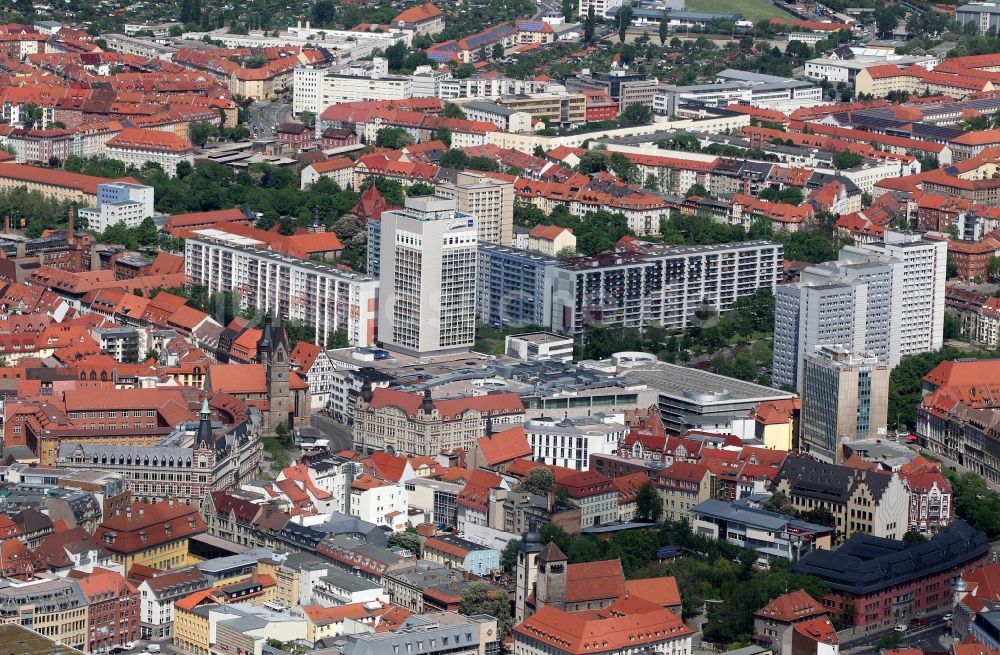 Erfurt aus der Vogelperspektive: Stadtzentrum der Innenstadt am Anger mit Gebäuden der Hauptpost , Kaufmannskirche , Hotel Radisson und Einkaufszentrum Anger 1 in der Landeshauptstadt Erfurt in Thüringen