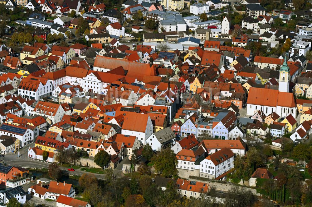 Abensberg aus der Vogelperspektive: Stadtzentrum im Innenstadtbereich in Abensberg im Bundesland Bayern, Deutschland