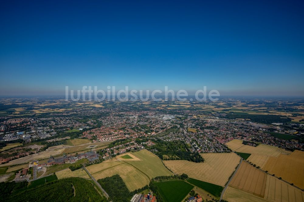 Ahlen aus der Vogelperspektive: Stadtzentrum im Innenstadtbereich in Ahlen im Bundesland Nordrhein-Westfalen, Deutschland