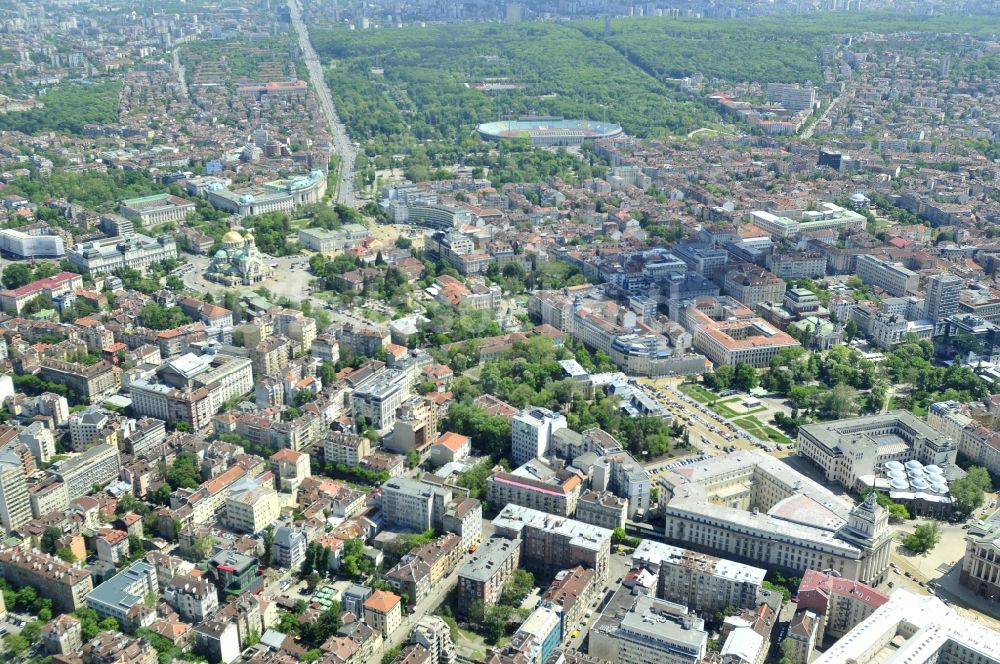 Luftaufnahme Sofia - Stadtzentrum im Innenstadtbereich an der Alexander-Newski-Kathedrale in Sofia in Bulgarien