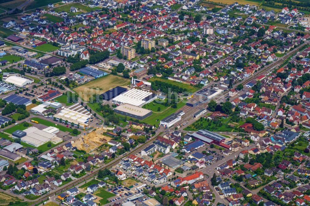 Luftaufnahme Endingen am Kaiserstuhl - Stadtzentrum im Innenstadtbereich mit alter Lederfabrik in Endingen am Kaiserstuhl im Bundesland Baden-Württemberg, Deutschland