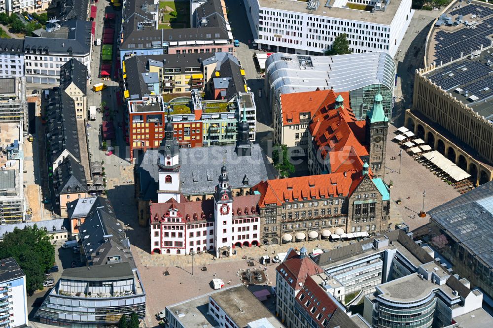 Luftbild Chemnitz - Stadtzentrum im Innenstadtbereich mit Altes Rathaus und Kirche St. Jakobi in Chemnitz im Bundesland Sachsen, Deutschland