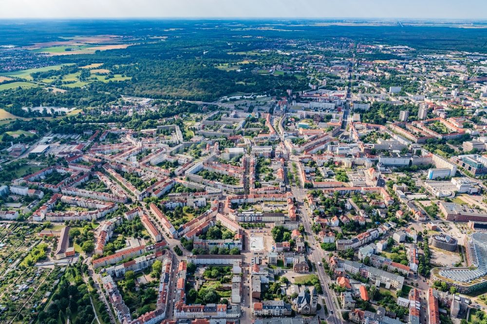 Luftaufnahme Dessau - Stadtzentrum im Innenstadtbereich Altstadt in Dessau im Bundesland Sachsen-Anhalt, Deutschland